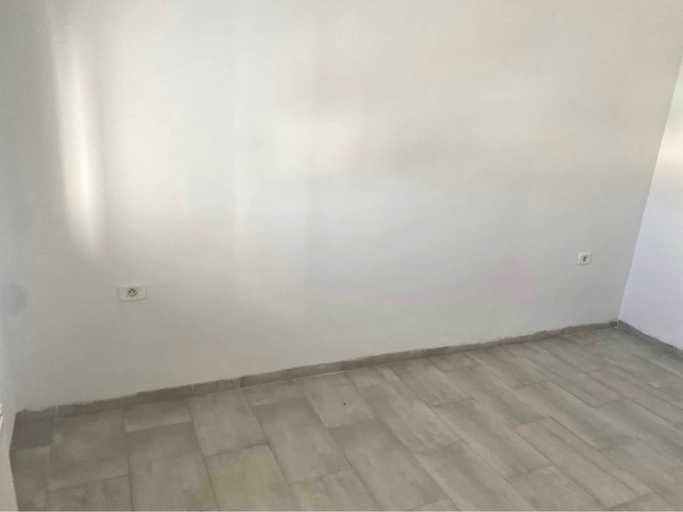 chambre-spacieuse-s1-a-louer-la-goulette
