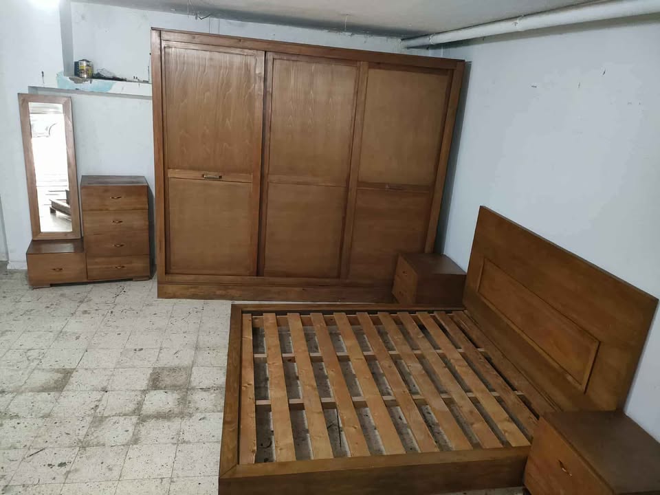 coiffeuse-avec-miroir-en-bois-blenz