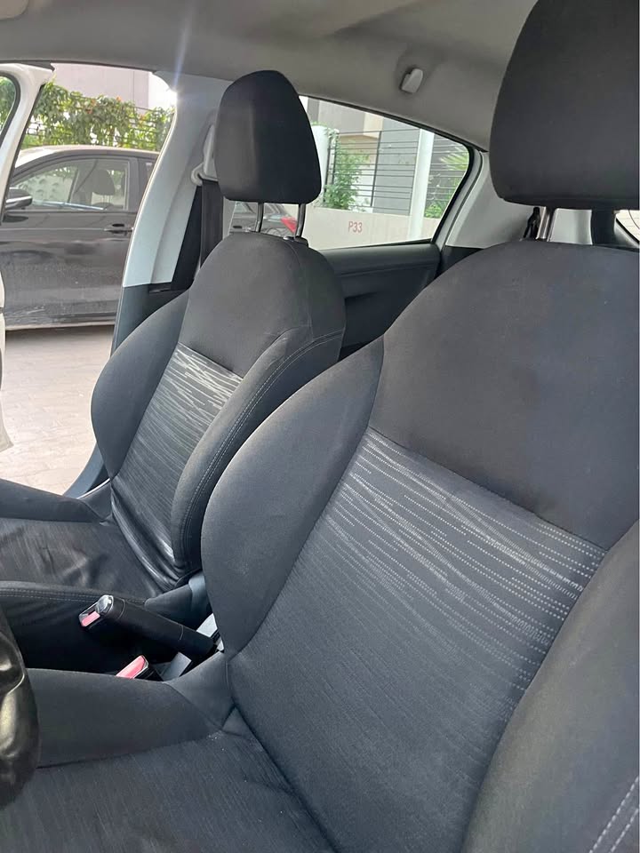 peugeot-208-170000km-tunisie