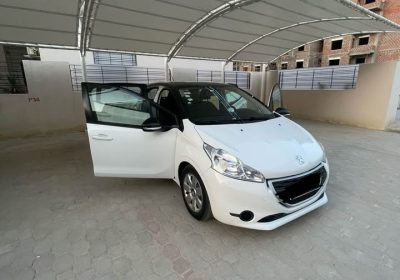 Peugeot 208 Peugeot 208 à  — photo 7
