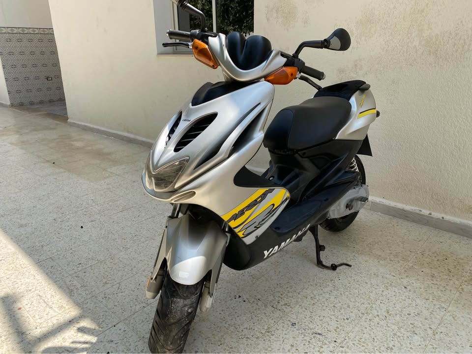 scooter-yamaha-2t-4900dt-tunisie