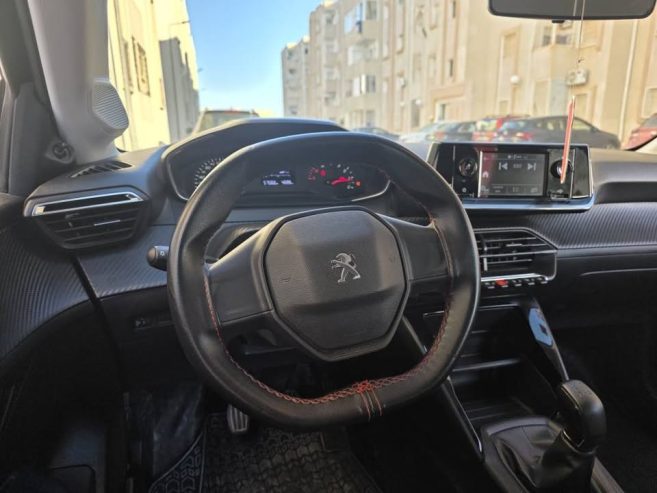 voiture-occasion-peugeot-208-2022-essence