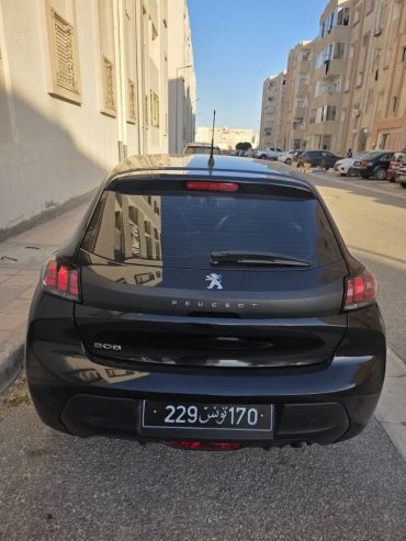 voiture-peugeot-208-2022-essence-tunisie