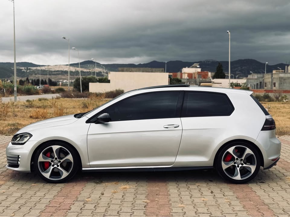 volkswagen-golf7-gti-essence-tunisie
