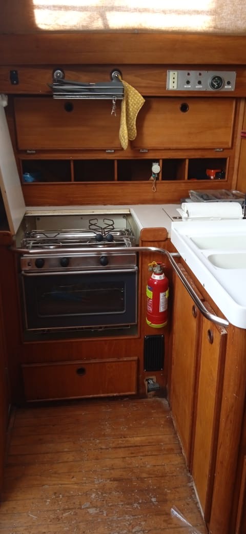 5a34d351-e1e2-4ffc-a0b4-a4ab74962cf2