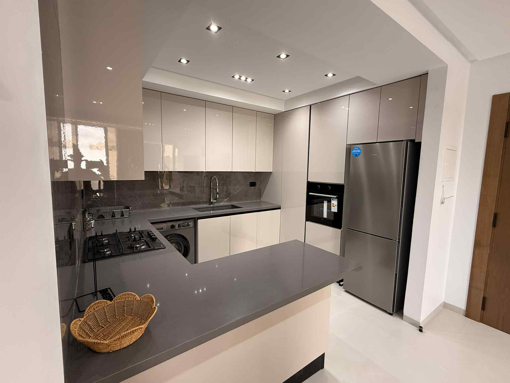 a853cf95-cc66-45cb-834c-05d697cf3efc