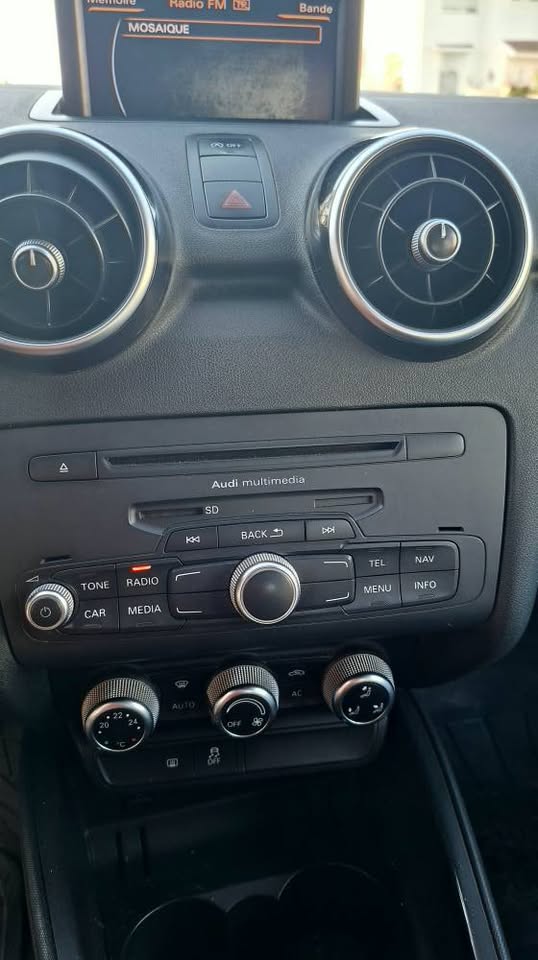 audi-a1-sportive-blanche-sline-a-vendre