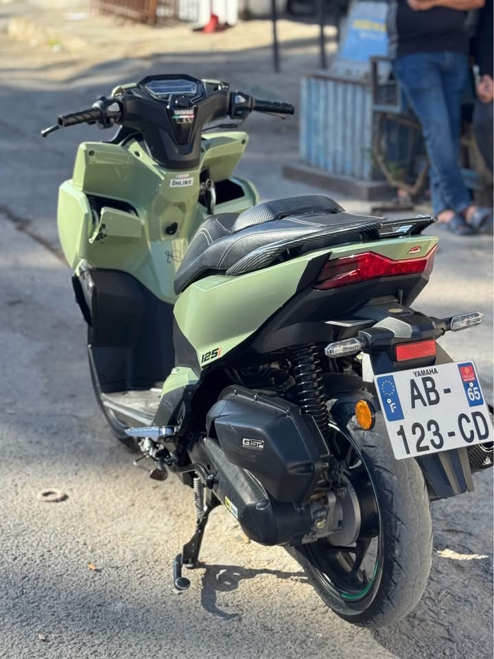 azur-125cc-compteur-15500km-gros-plan