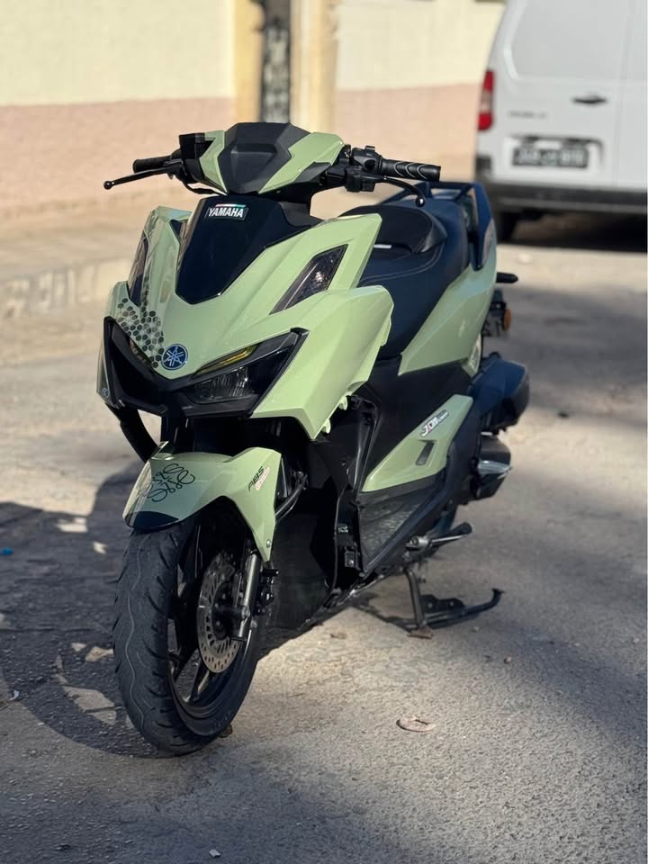 azur-125cc-vue-laterale-gauche