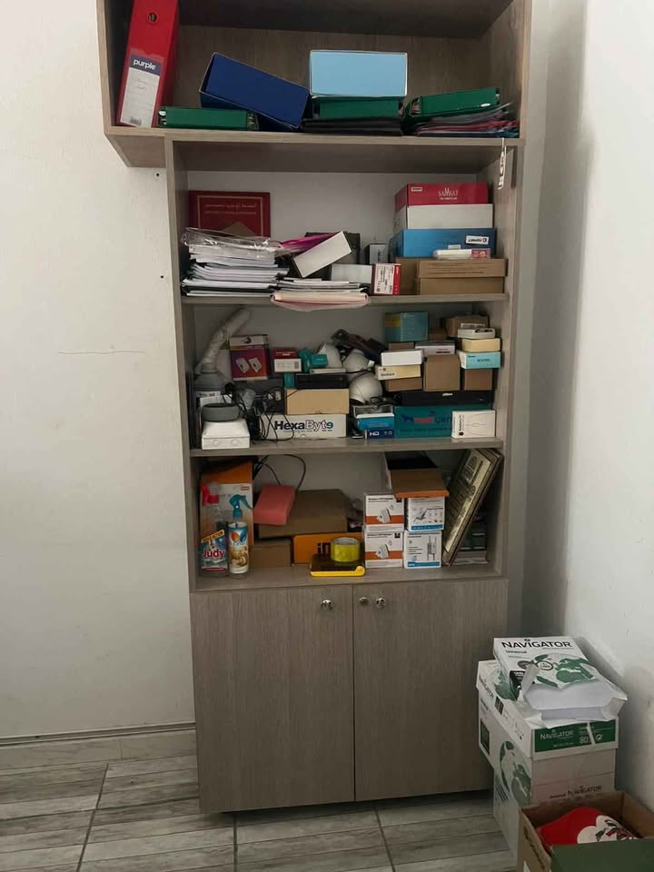 bureau-professionnel-avec-rangement-tunisie