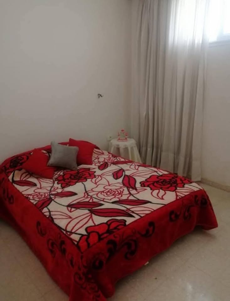 chambre-studio-soukra-meuble