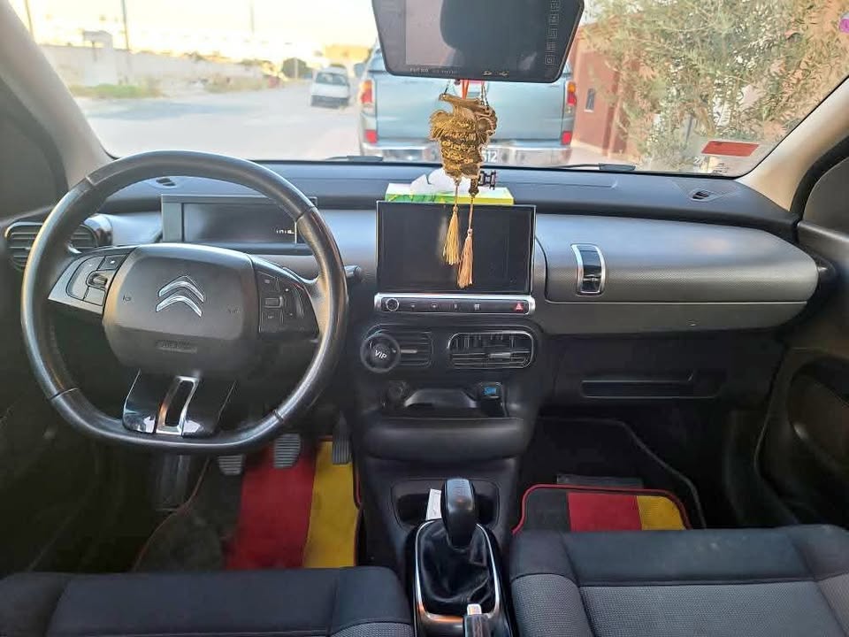 citroen-c4-essence-2019-nabeul