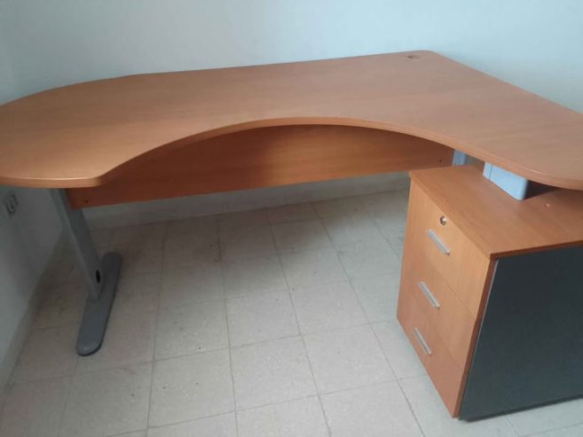 grand-bureau-professionnel
