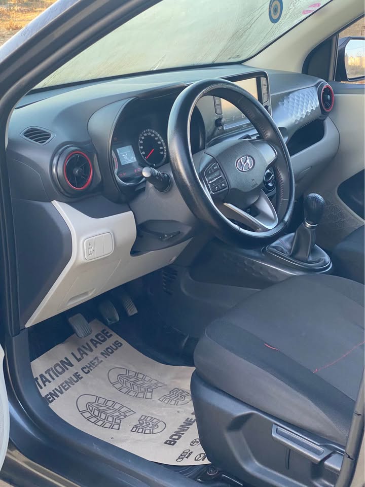 grand-i10-sedan-compteur-116000-km