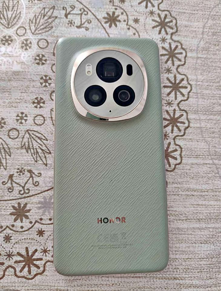 honor-magic6-pro-ariana