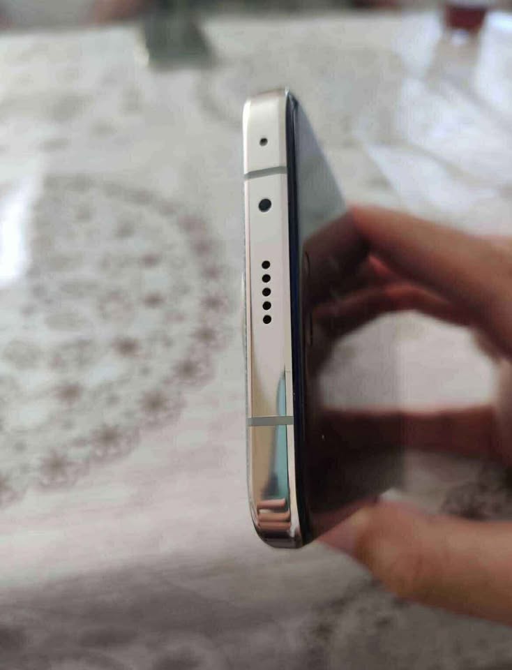 honor-magic6-pro-comme-neuf