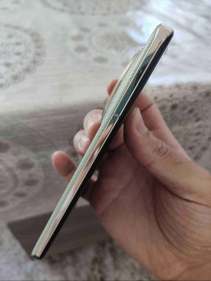 honor-magic6-pro-smartphone-tunisie