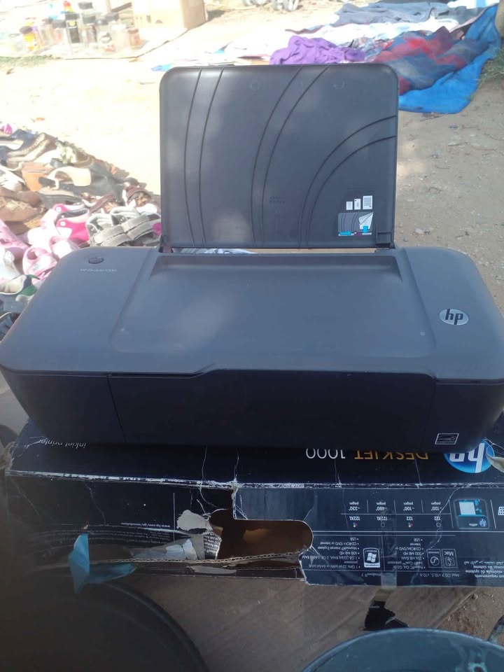 hp-deskjet-1000-noir