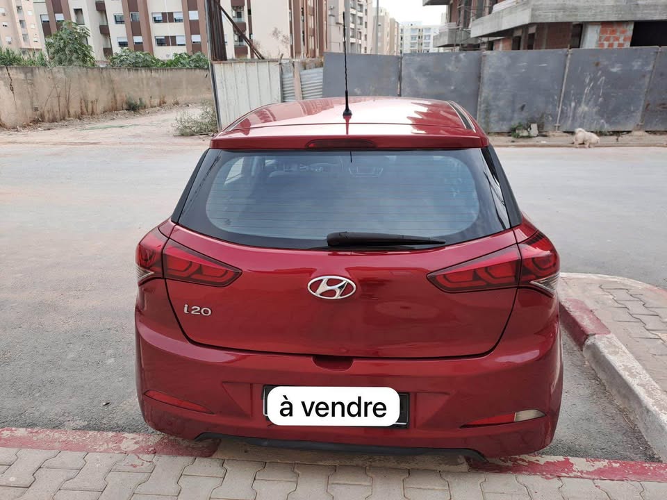 hyundai-i20-2018-essence-1-2l