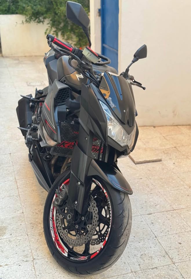 kawasaki-z1000-pneus-neufs-occasion