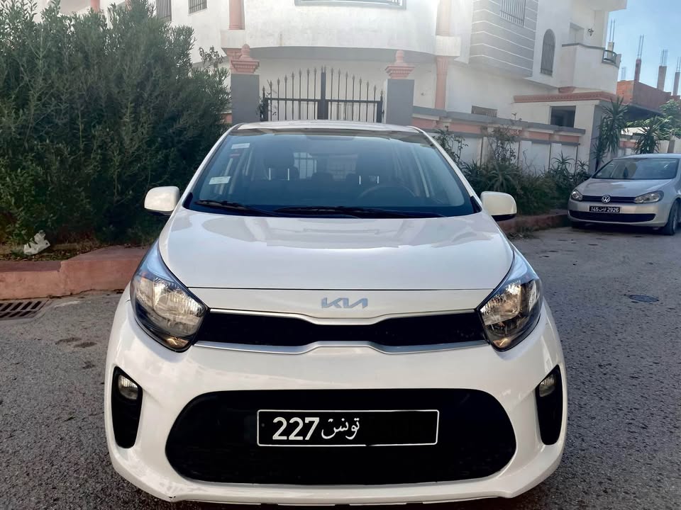 kia-picanto-blanche-2022-tunisie