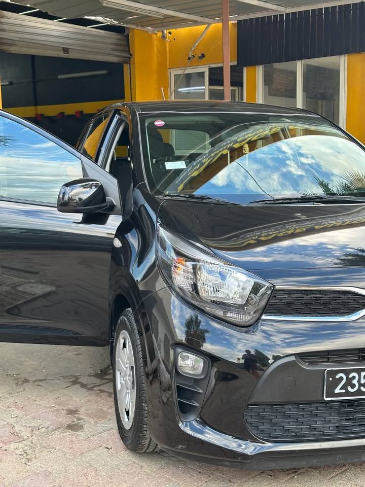 kia-picanto-noire-2023-exterieur