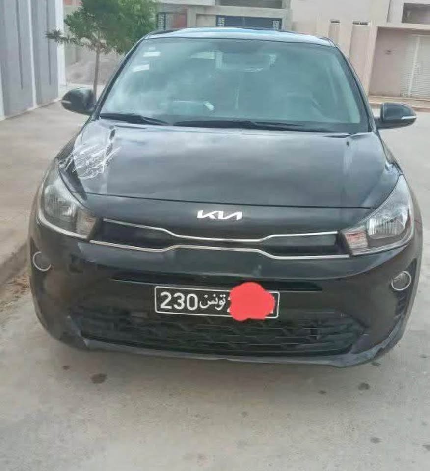 kia-rio-2022-tunisie-excellent-etat-noire