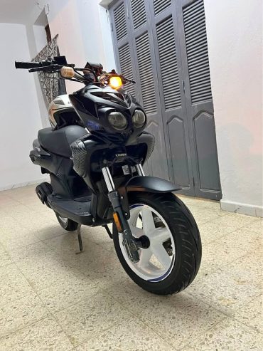 mbk-stunt-ariana
