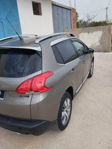 peugeot-2008-5cv-essence
