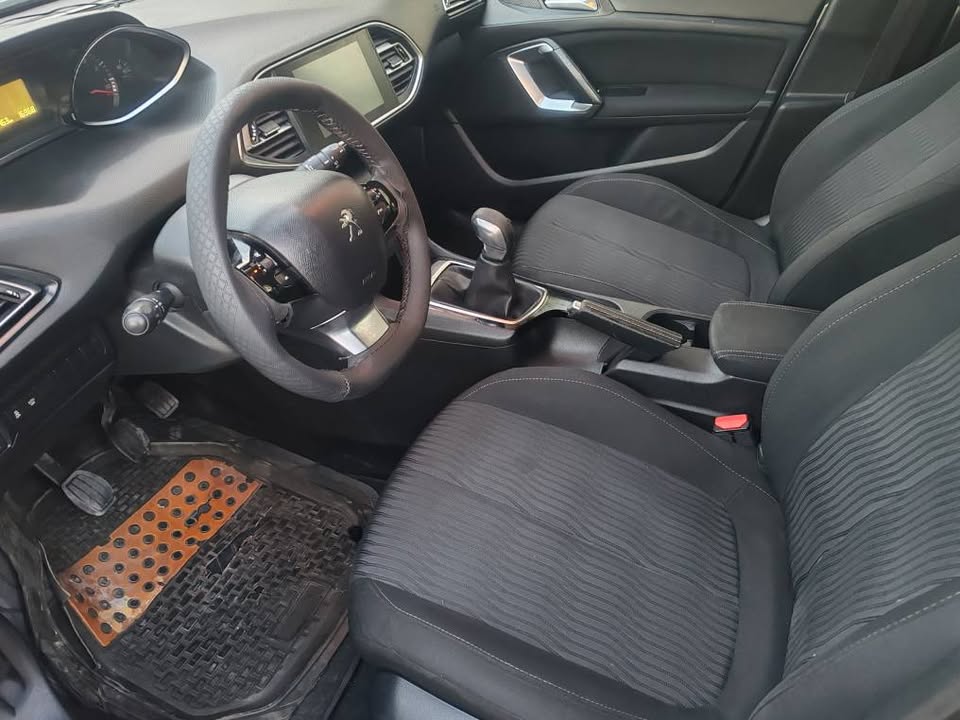 peugeot-308-lagoulette-tunisie