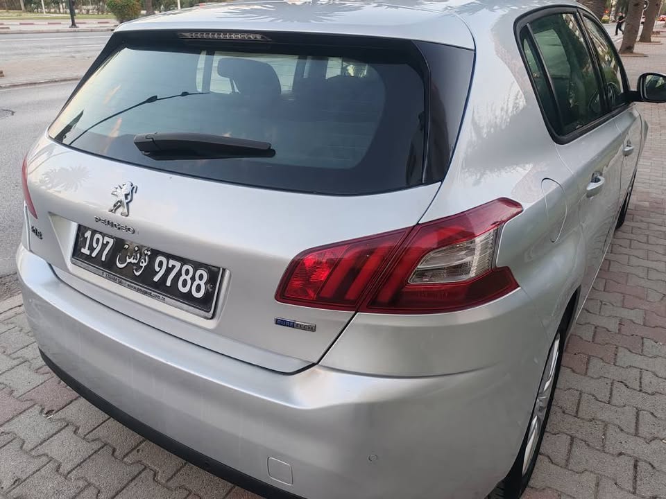 peugeot-308-premiere-main