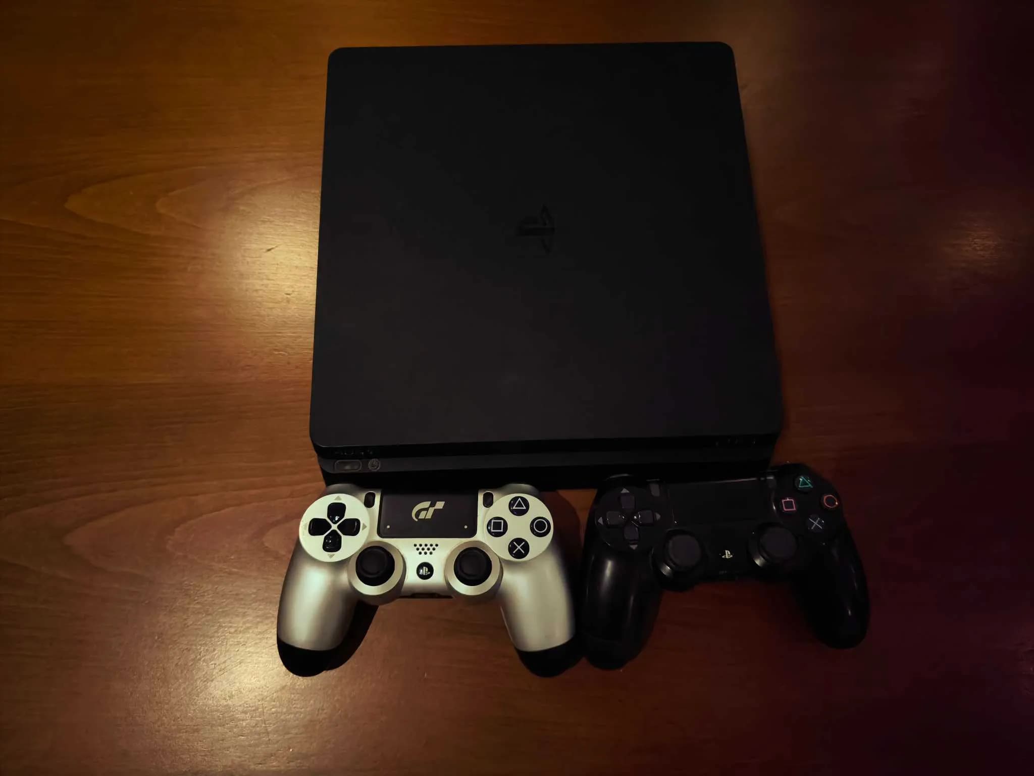 playstation-4-slim-1tb-tunisie