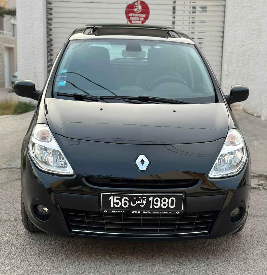 renault-clio-3-2011-toit-panoramique-occasion