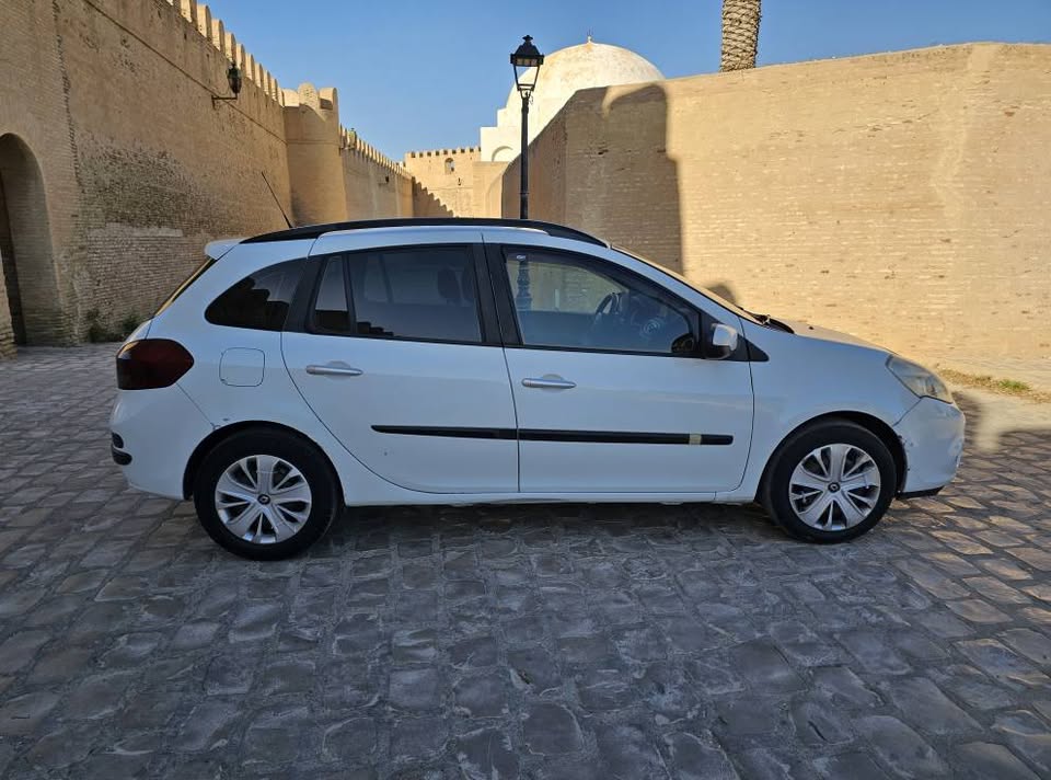 renault-clio3-break-6cv-diesel