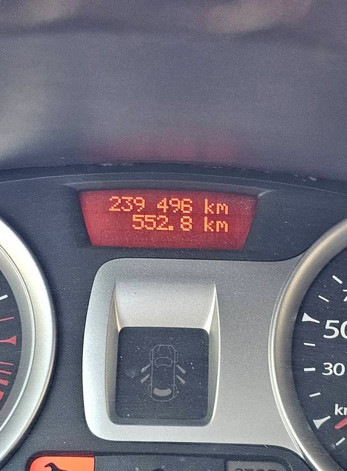 renault-clio3-break-blanc-kairouan