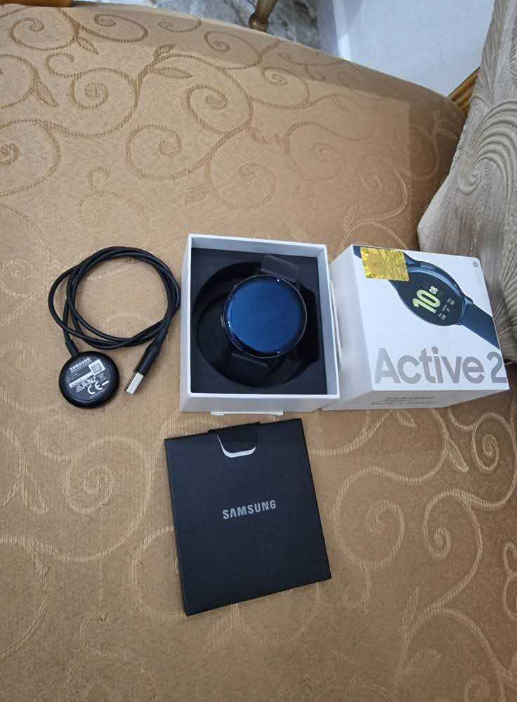 samsung-active2-4g-avec-boite-et-accessoires
