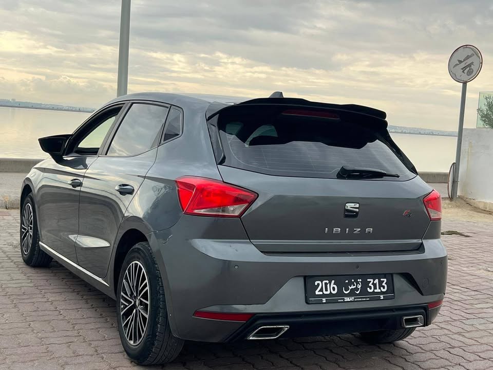 seat-ibiza-essence-2019