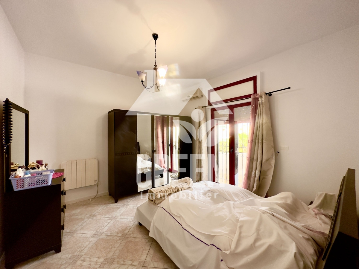 thumb_711956_property_xlarge