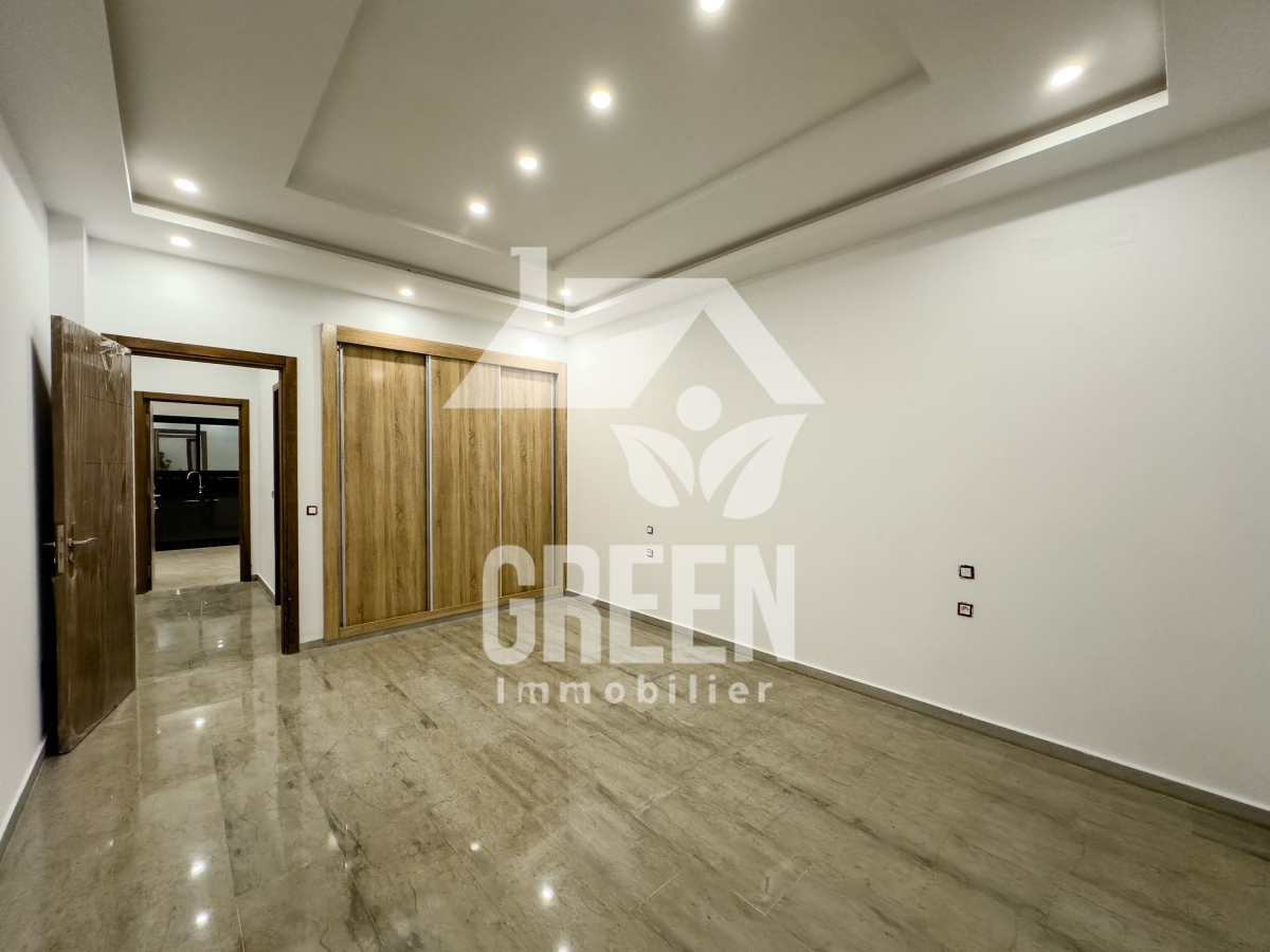 thumb_919828_property_xlarge