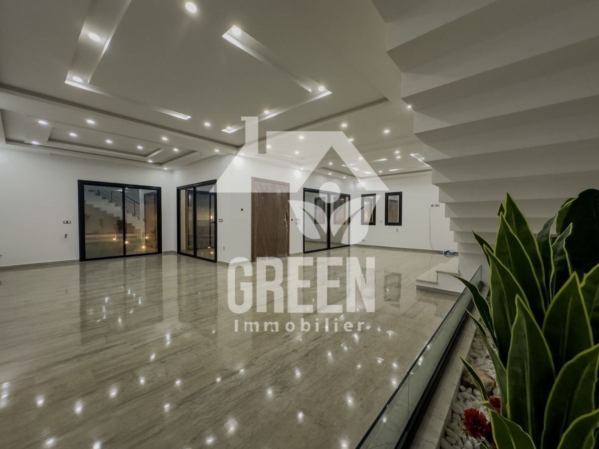 thumb_919832_property_xlarge