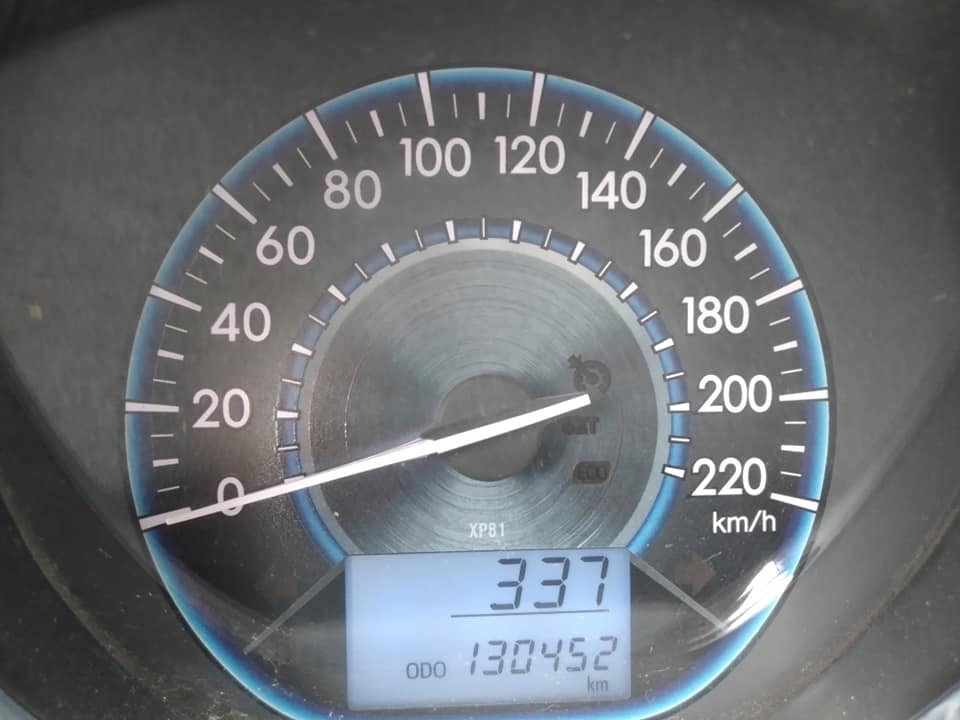 toyota-yaris-essence-5cv-tunisie