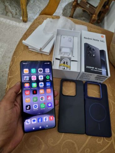 xiaomi-redmi-note-14s-avec-accessoires-et-coques