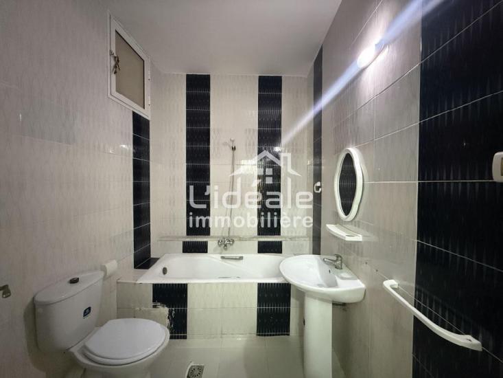 1764231698sanstitre112