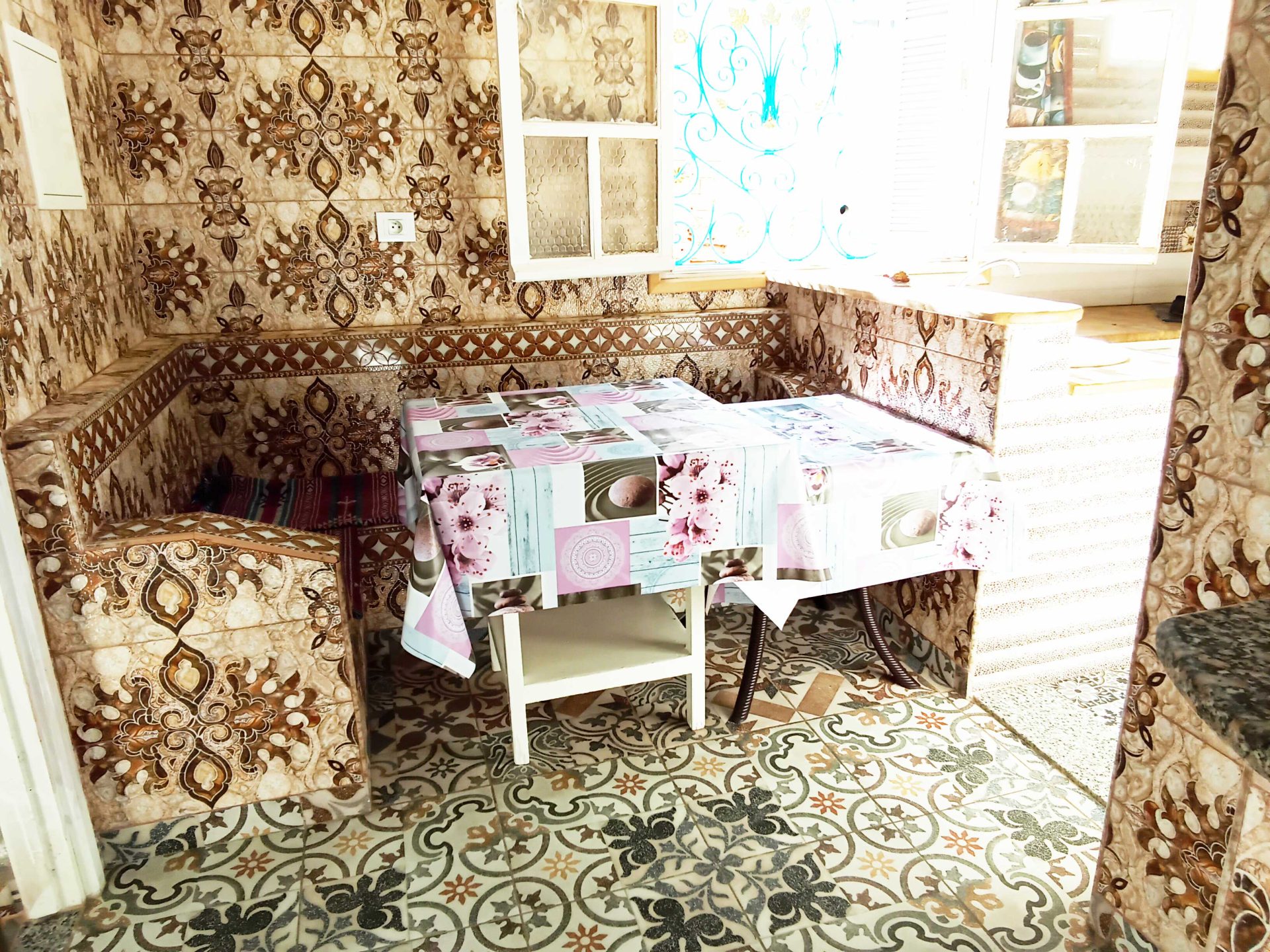 3-Dining-room-Winsome-House-1-