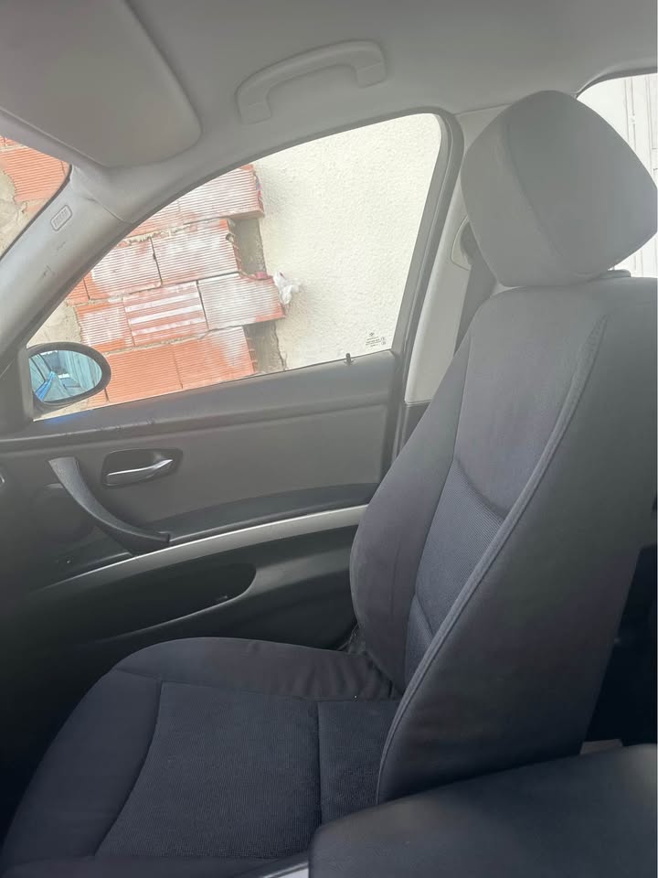 bmw-318d-sieges-sport