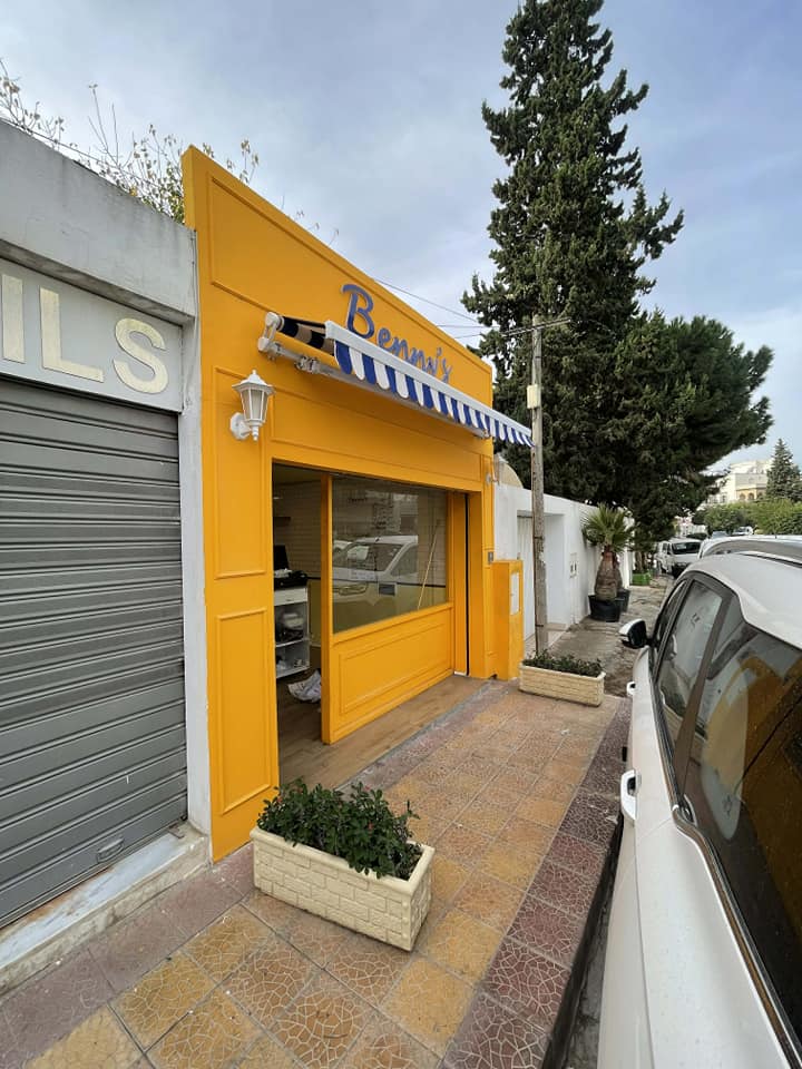 boutique-menzah-6-rideau-electrique-vitrine