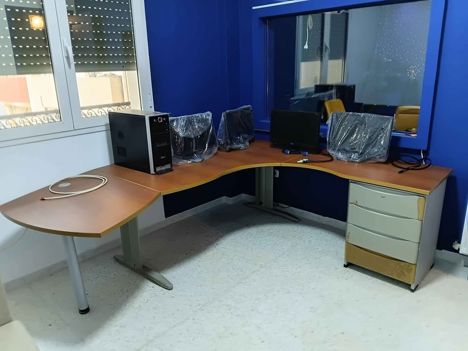 bureau-professionnel-avec-caisson-ariana