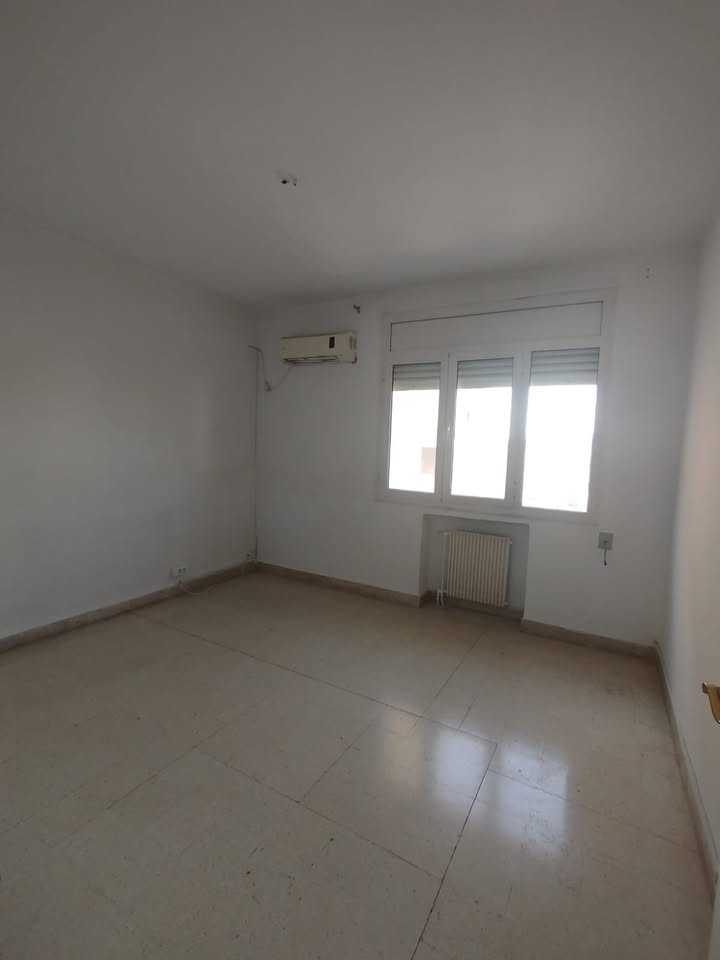 chambre-appartement-s4-menzah6