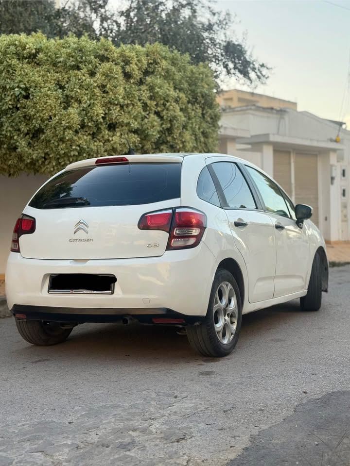 citroen-c3-tableau-de-bord-compteur-197657km