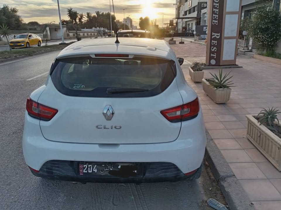 clio-4-dynamique-2016-arriere-nabeul